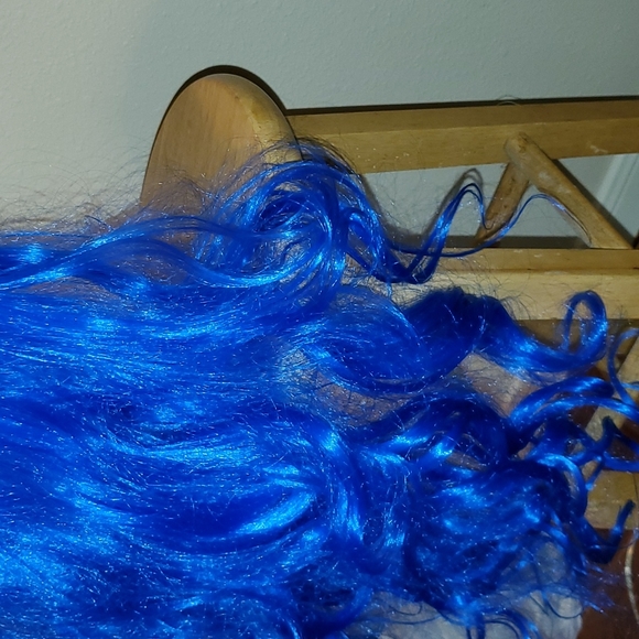 Blue long wig - Picture 4 of 10